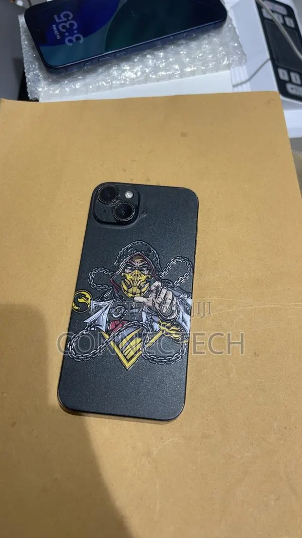 Apple iPhone 15 Plus 128 GB Black · Photo 1