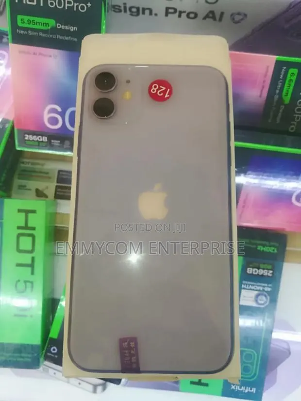 Apple iPhone 11 128 GB · Photo 1