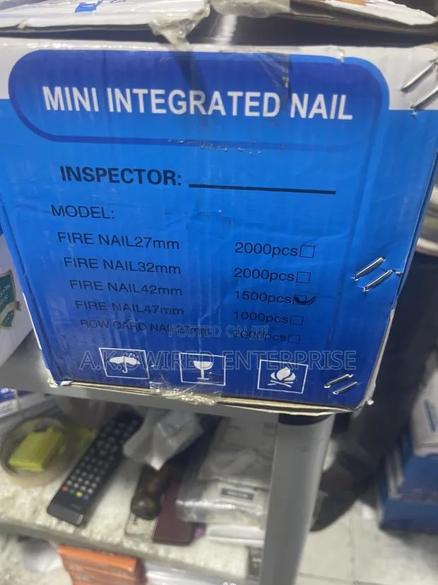 32mm Nails 200pcs for Nail Gun · Photo 4