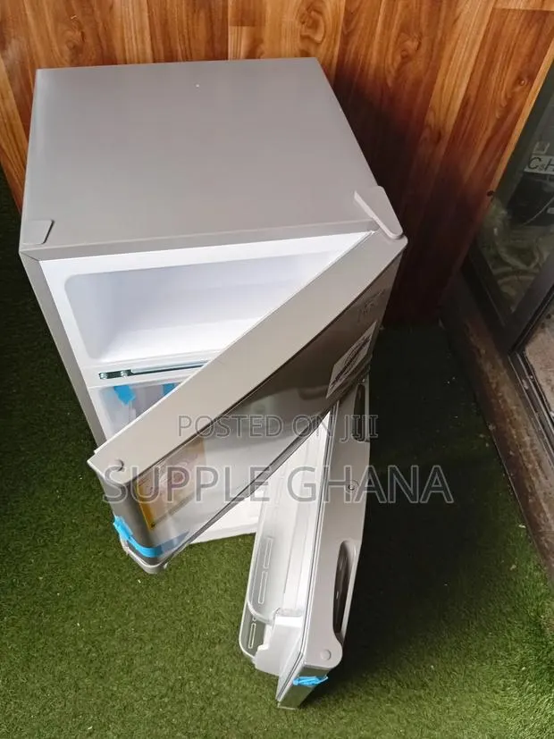 Roch 85l Compact Refrigerator – Designed for Efficiency · Photo 1