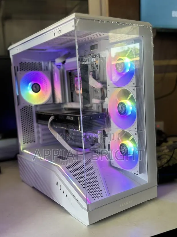 Lian Li Vector V100r Gaming Case · Photo 1