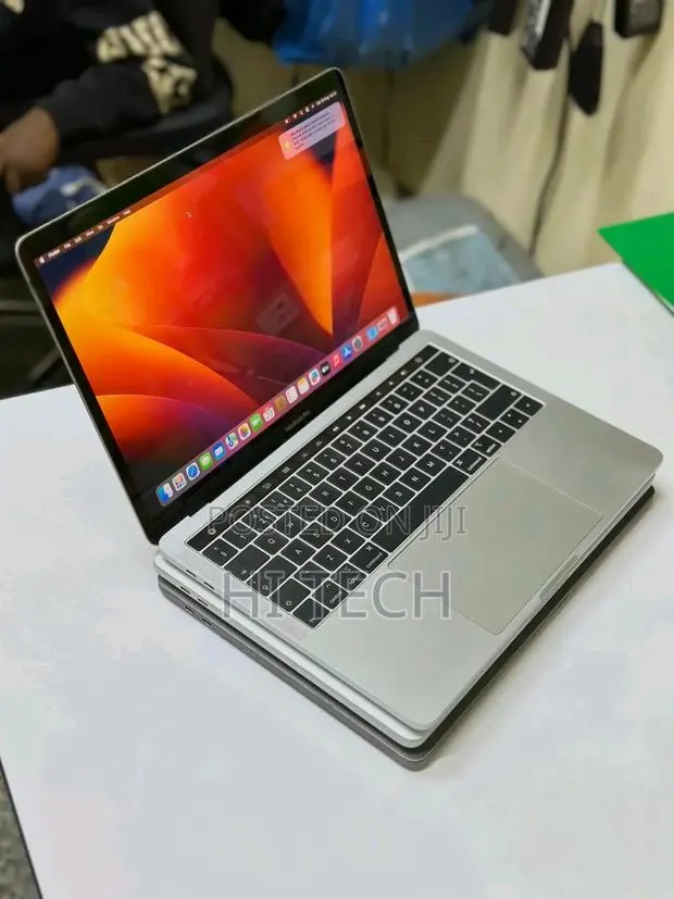 Laptop Apple MacBook Pro 2020 16GB Apple M1 SSD 512GB · Photo 1