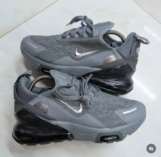 Original Airmax 270 Smoke Gray · Photo 1