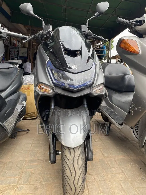 Yamaha Majesty 2020 · Photo 1