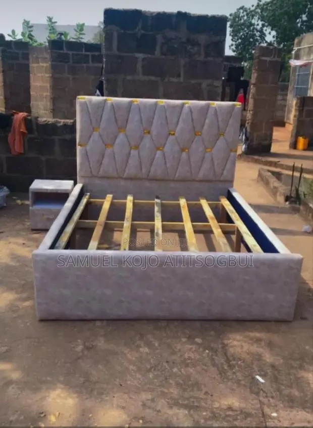 Halfgold Double Bed Frame · Photo 1