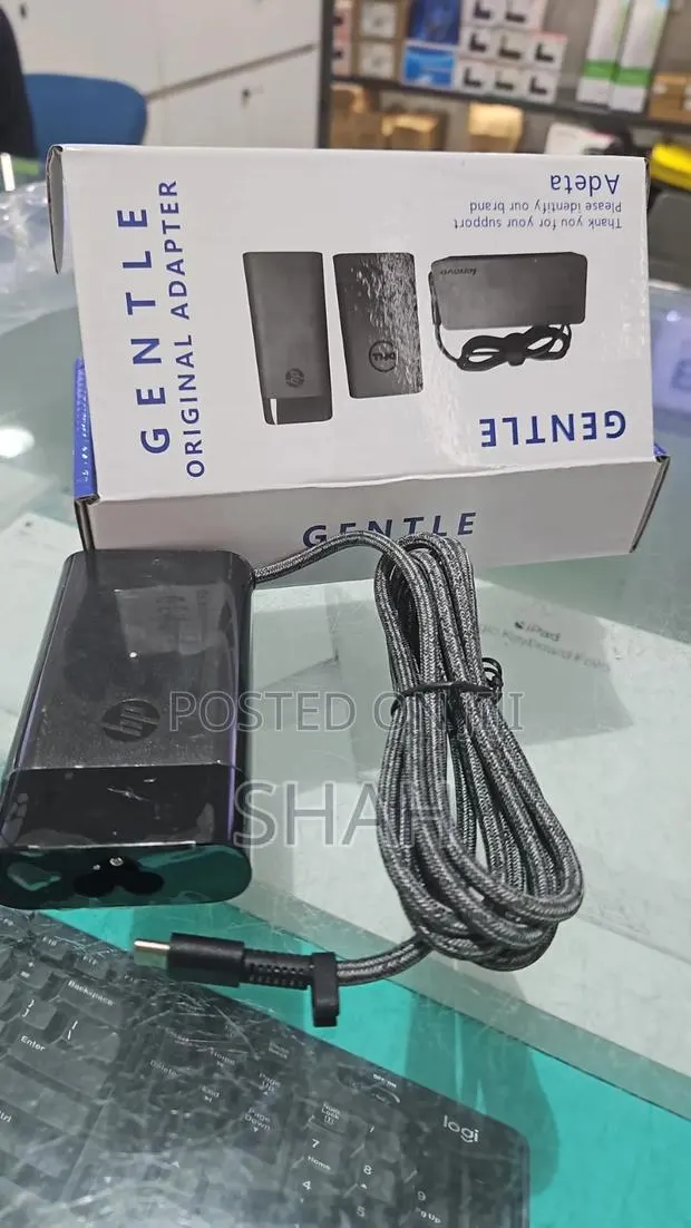 HP Laptop Charger Type-C 65w · Photo 1