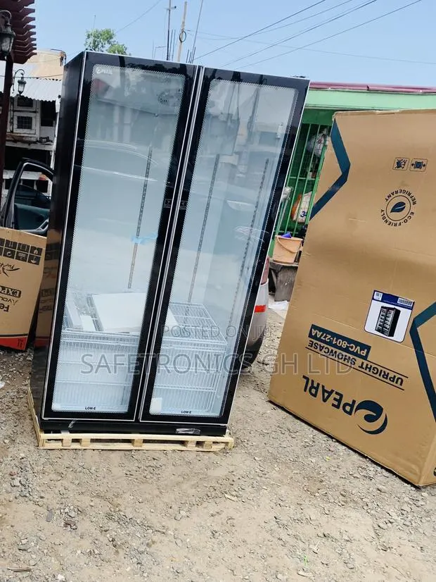 Sealed PVC-801-27AA Pearl 690-Liter Double-Door Glass Display Fridge · Photo 1