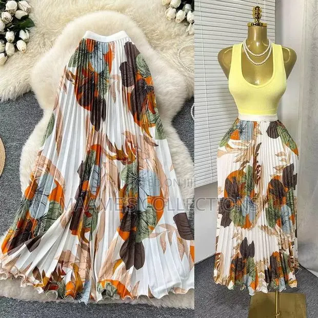 Women’s Pleated Maxi Skirt · Photo 1