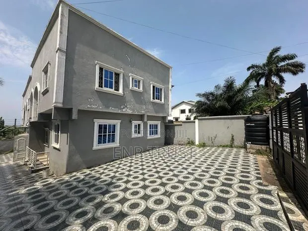 9bdrm Apartment in Ashongman Estate, Pure Water for sale · Photo 1