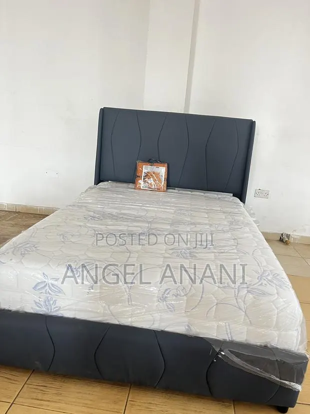 Compressed Mattress · Photo 1