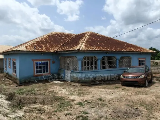 4bdrm House in Kenyasi Krobo, Kumasi Metropolitan for sale · Photo 1