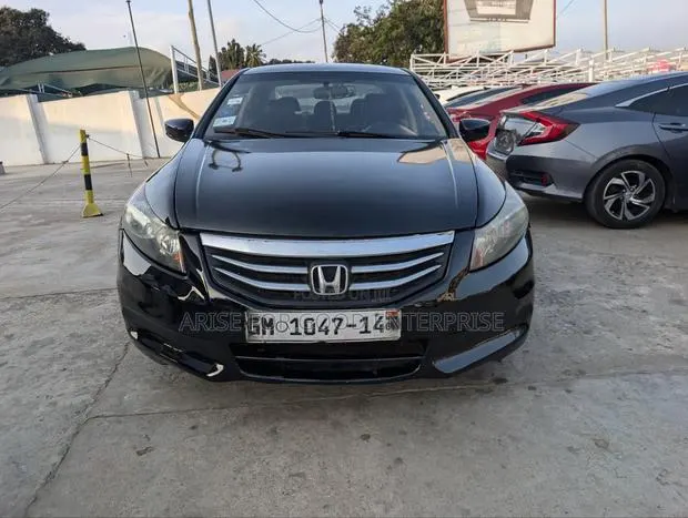 Honda Accord Sedan SE 2011 Black · Photo 1