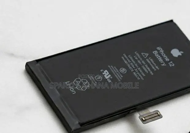 iPhone 12 Battery Verified by Apple · Photo 1