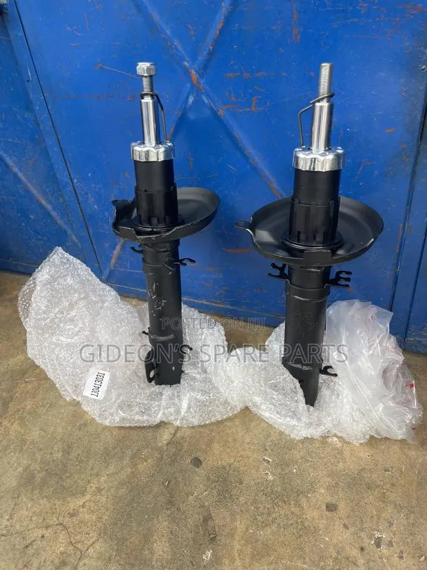 Volkswagen Golf 4 Front Shocks Absorbers · Photo 1