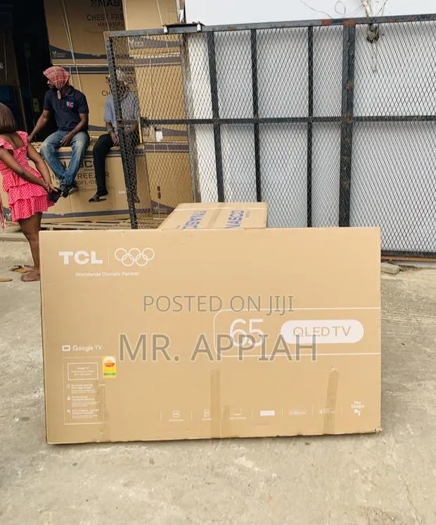 Super Quality TCL 65” Qled 4k Smart Television(Remote) · Photo 1