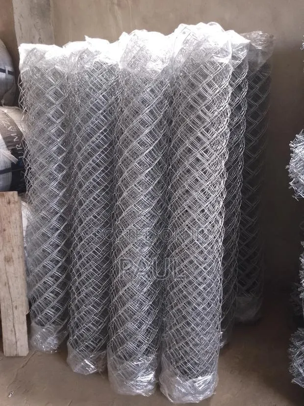 Galvanized And Coated Chain Link · Photo 1