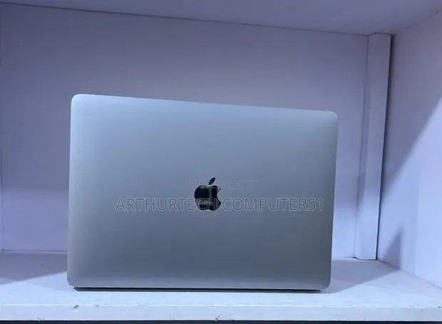 Laptop Apple MacBook Air 2020 M1 8GB Apple M1 SSD 256GB · Photo 1