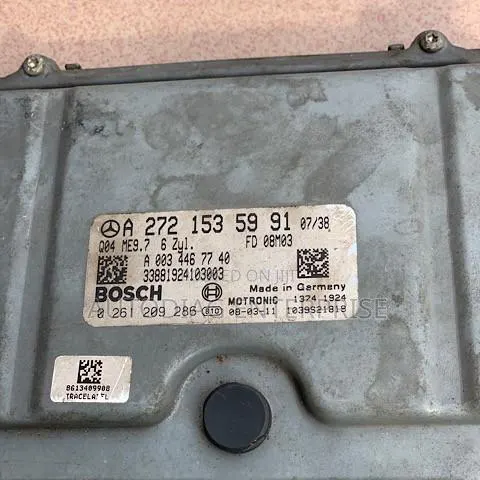 MERCEDES C350 Engine Computer Control Module · Photo 1