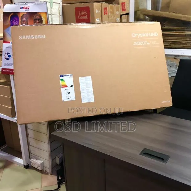 Samsung 50" U8000f Smart Tv With Wi-Fi Bluetooth · Photo 1