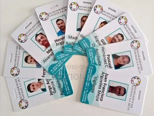 Print Your PVC /Plastic ID Cards · Photo 1
