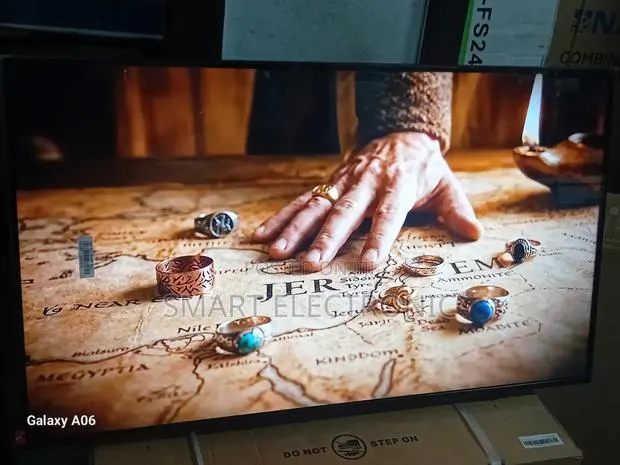 Samsung 43-Inch Ultra Entertainment Smart Tv · Photo 1