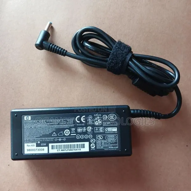 Original HP Blue Pin 65w Laptop Adapter · Photo 1