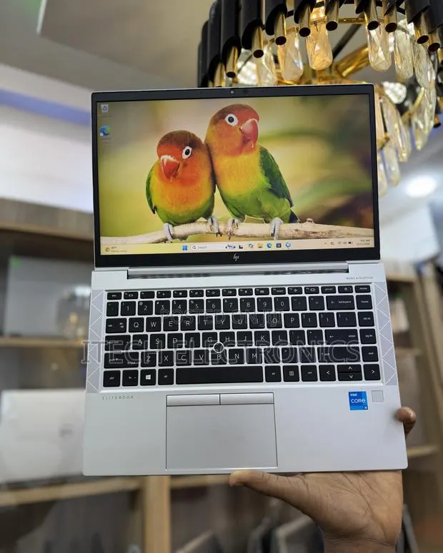 Laptop HP EliteBook 840 G8 16GB Intel Core i5 SSD 512GB · Photo 1