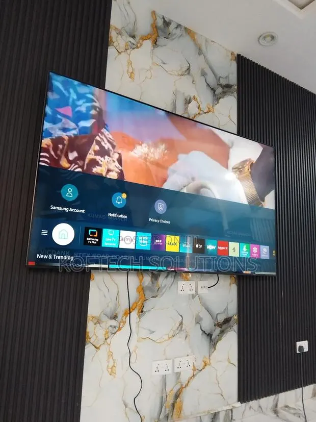 Tv Wall Mount Installation · Photo 1