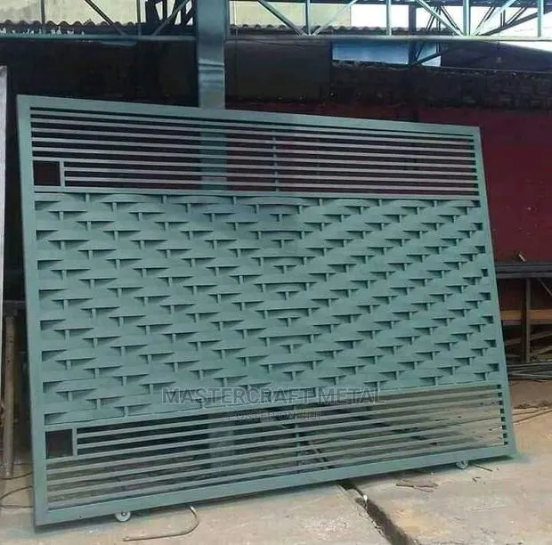 Simple Sliding Door | Main Entrance Gate · Photo 1