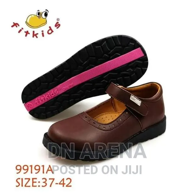Quality Boys and Girls Shoes · Photo 1