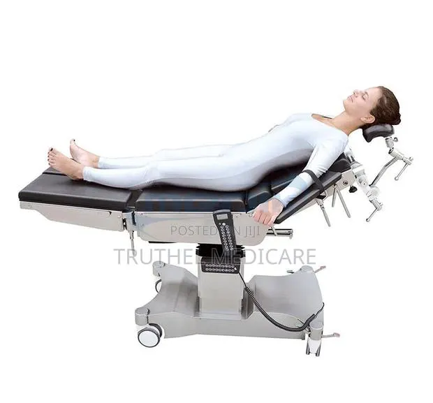 Hydraulic Delivery Bed / Tables. · Photo 1
