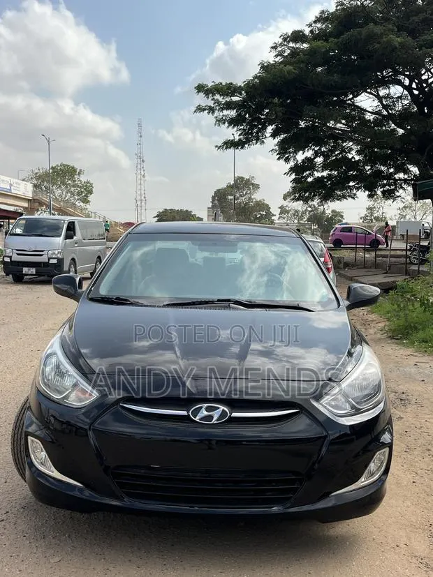 Hyundai Accent 2015 Black · Photo 1