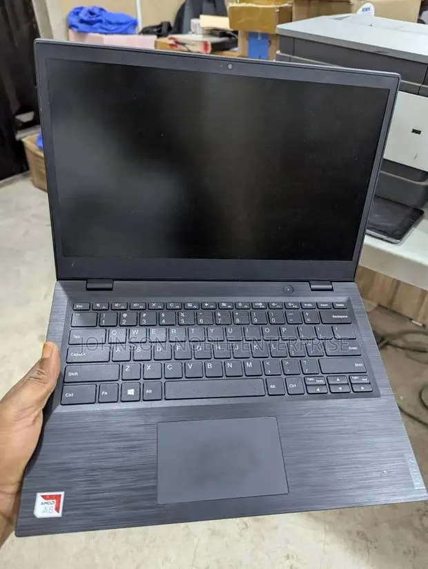 Laptop Lenovo IdeaPad Flex 14 4GB AMD A6 SSD 60GB · Photo 1