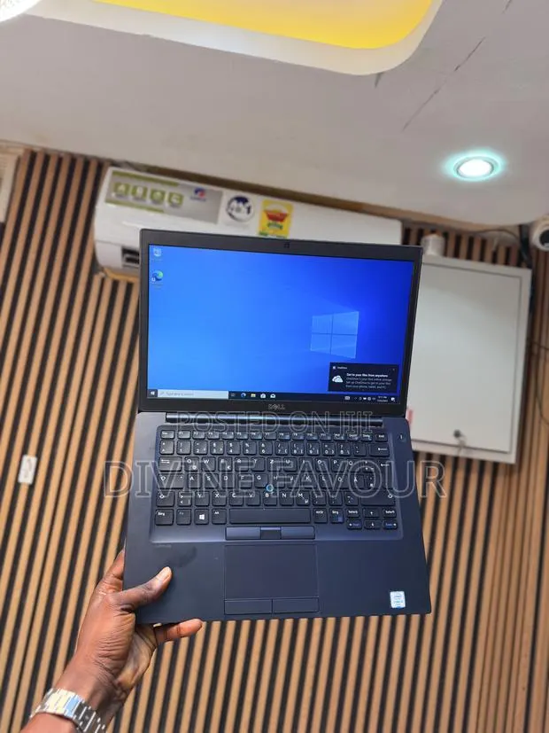 Laptop Dell Latitude 7480 8GB Intel Core i5 SSD 256GB · Photo 1