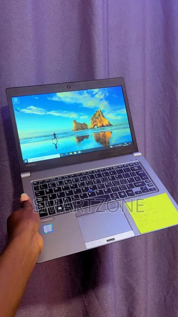 Laptop Toshiba Portege Z30 16GB Intel Core i7 SSD 512GB · Photo 1