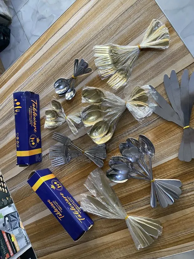Family Cutlery Set 24 Pieces · Photo 1