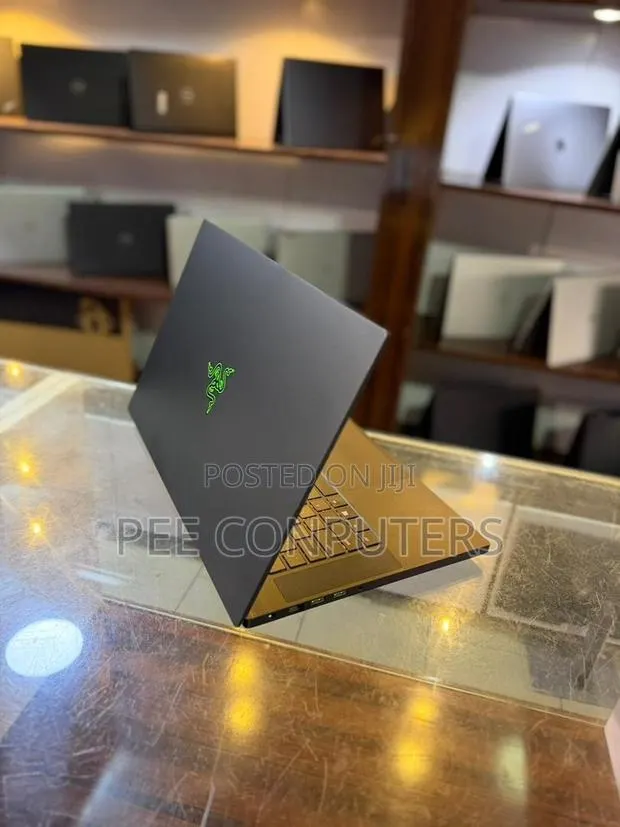 Laptop Razer Blade 8GB Intel Core i7 SSD 256GB