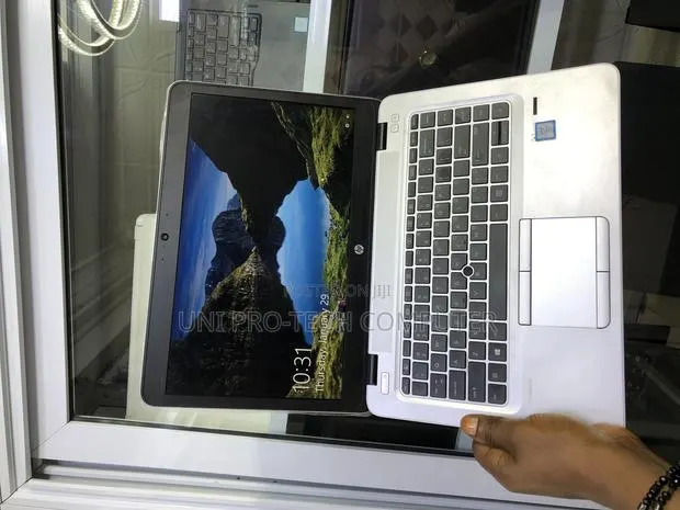Laptop HP EliteBook 840 G3 8GB Intel Core I7 SSD 256GB · Photo 1