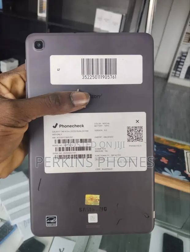 Samsung Galaxy Tab A 8.4 (2020) 32 GB Gray · Photo 1