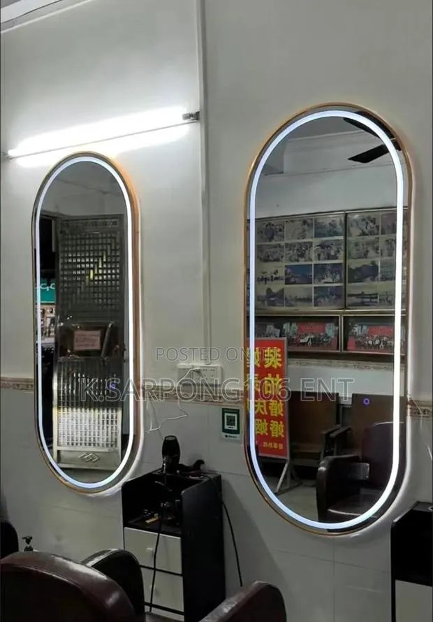 Mirror Barber · Photo 1