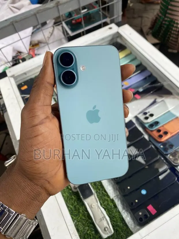 Apple iPhone 16 256 GB · Photo 1