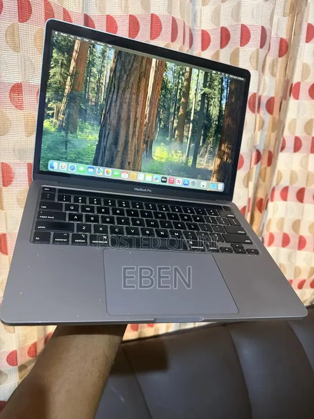 Laptop Apple MacBook Pro 2020 16GB Intel Core i5 SSD 256GB · Photo 1