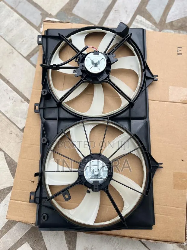 Toyota Camry Spider Fan 2012 2013 2014 2015 2016 2017 · Photo 1