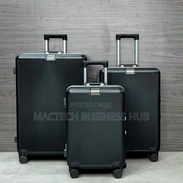 Travel Bags ( 20,24 and 28 Inches ) · Photo 1