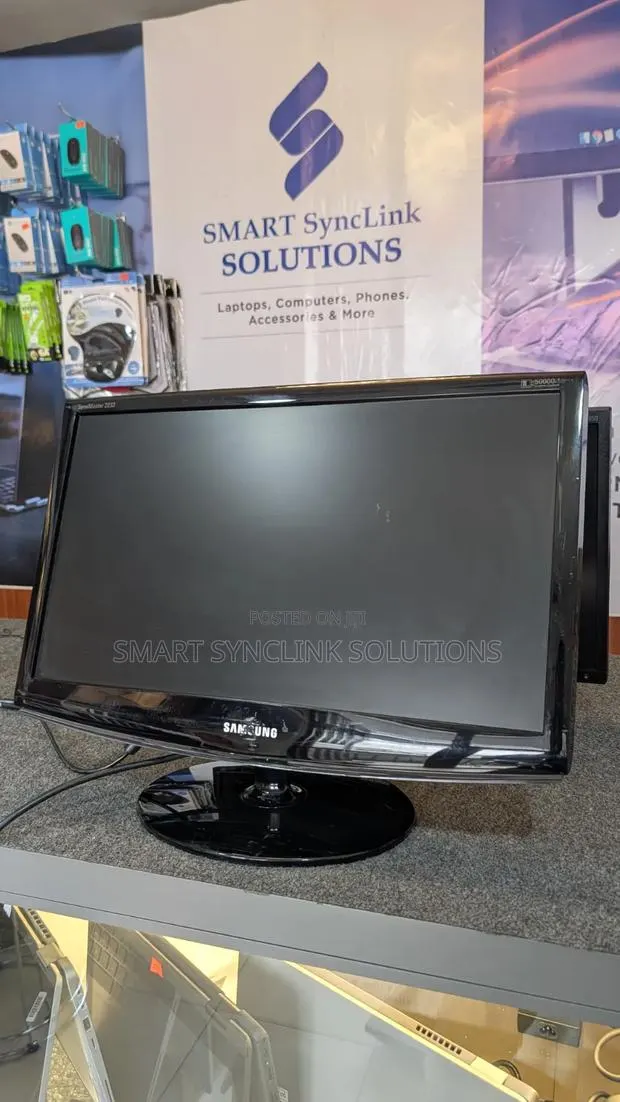 22" Samsung Monitor · Photo 1