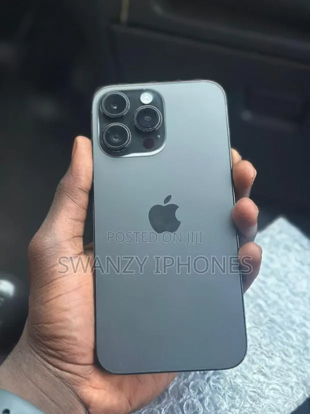 Apple iPhone 15 Pro Max 256 GB Black · Photo 1