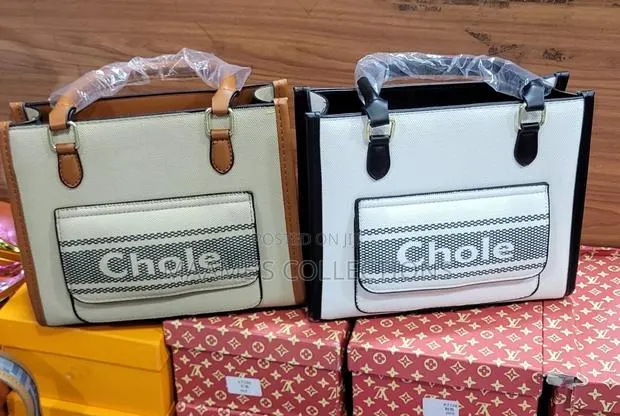 Chole Tote Ladies Handbag · Photo 1