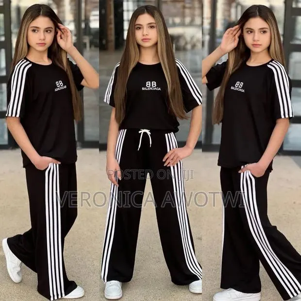 Balenciaga Causal Wear