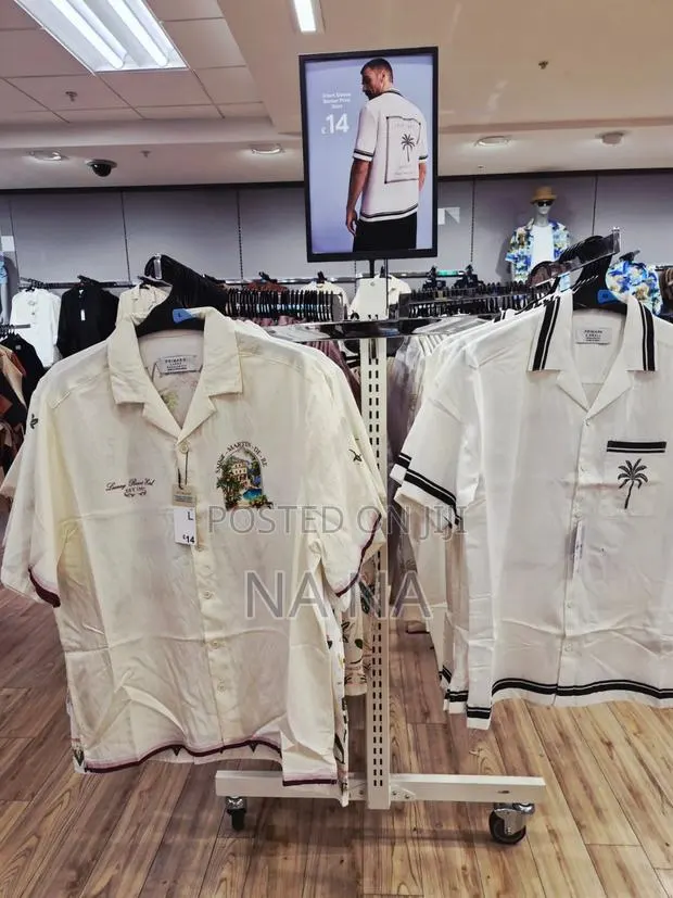 Men's Sunmer/Beach Shirt · Photo 1