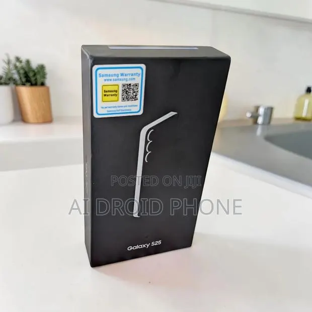 New Samsung Galaxy S25 128 GB Gray · Photo 1